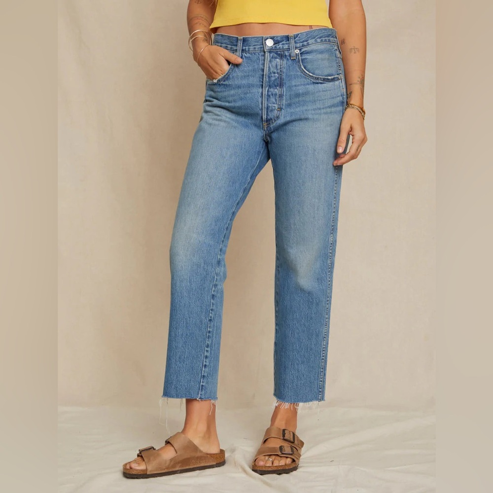AMO Denim Loverboy Crop Blue Jean Frayed Hem High Rise Straight Leg 27 ankle pet